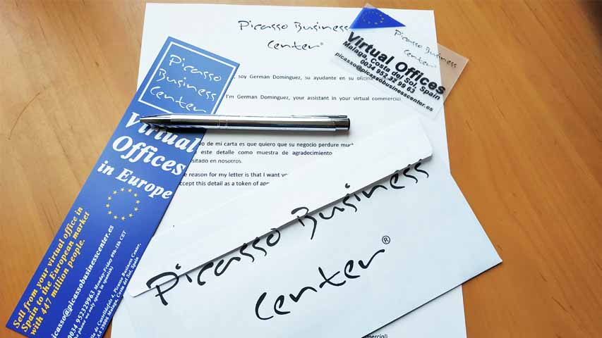 Carta, sobre, bolígrafo, marcapáginas y tarjeta de visita centro de negocios