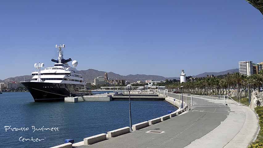 Puerto de Malaga AGP Octopus superyacht